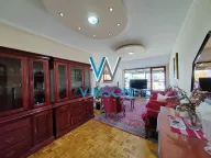 Izdavanje, četvorosoban stan, 137m², Centar, Novi Sad - image 4