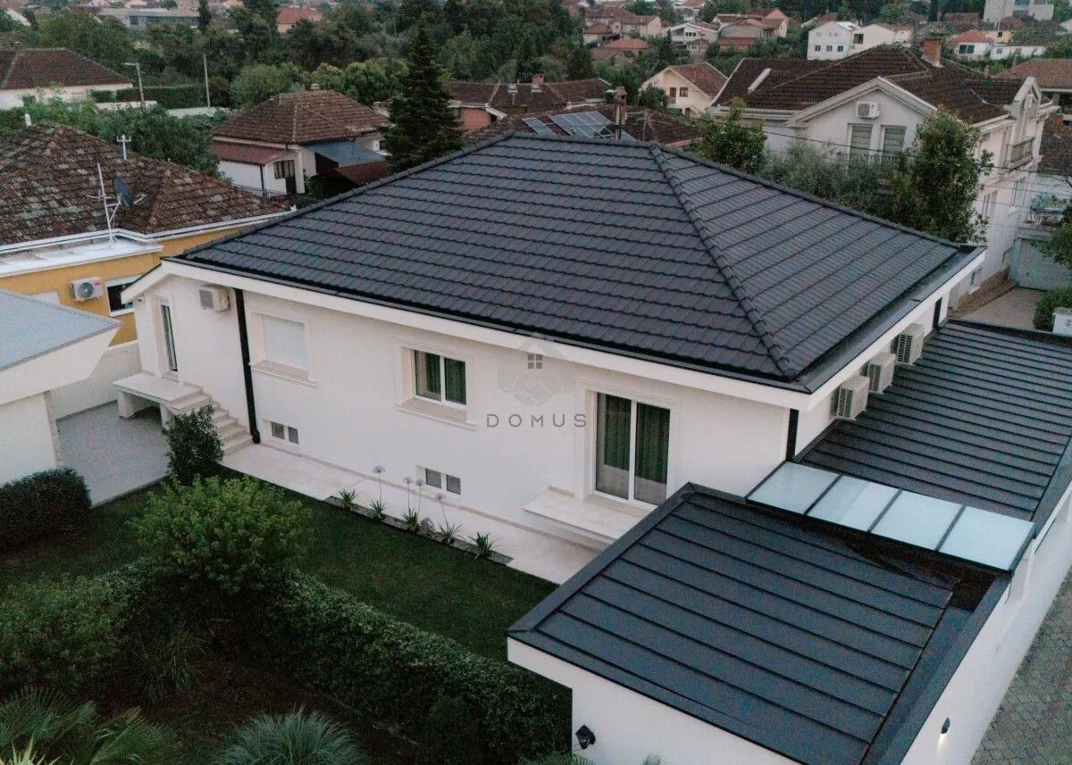 Rent, house, 130m², Masline, Podgorica