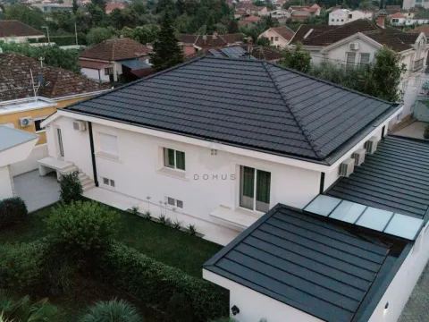 Rent, house, 130m², Masline, Podgorica - image 24
