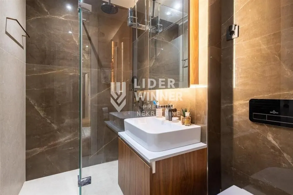 Sale, apartment, 244m², Stari Grad, Beograd