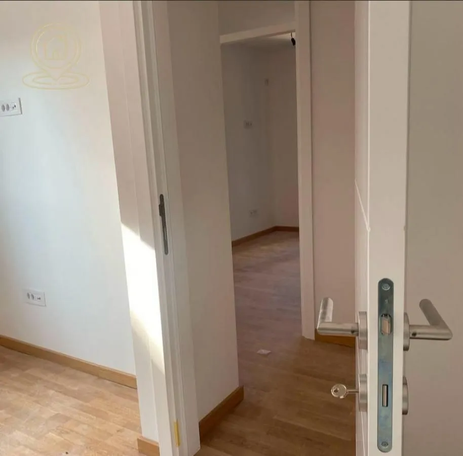 Prodaja, četvorosoban stan, 79m², Medijana, Niš