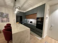 Izdavanje, trosoban stan, 86m², Savski Venac, Beograd - image 1