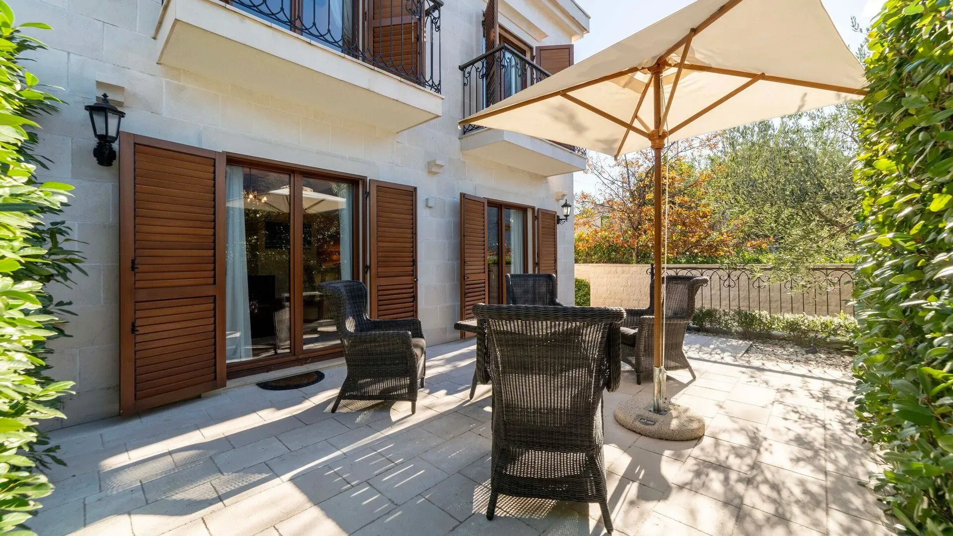 Sale, house, 193m², Dobrota, Kotor
