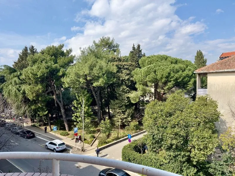 Prodaja, dvosoban stan, 60m², Centar, Tivat