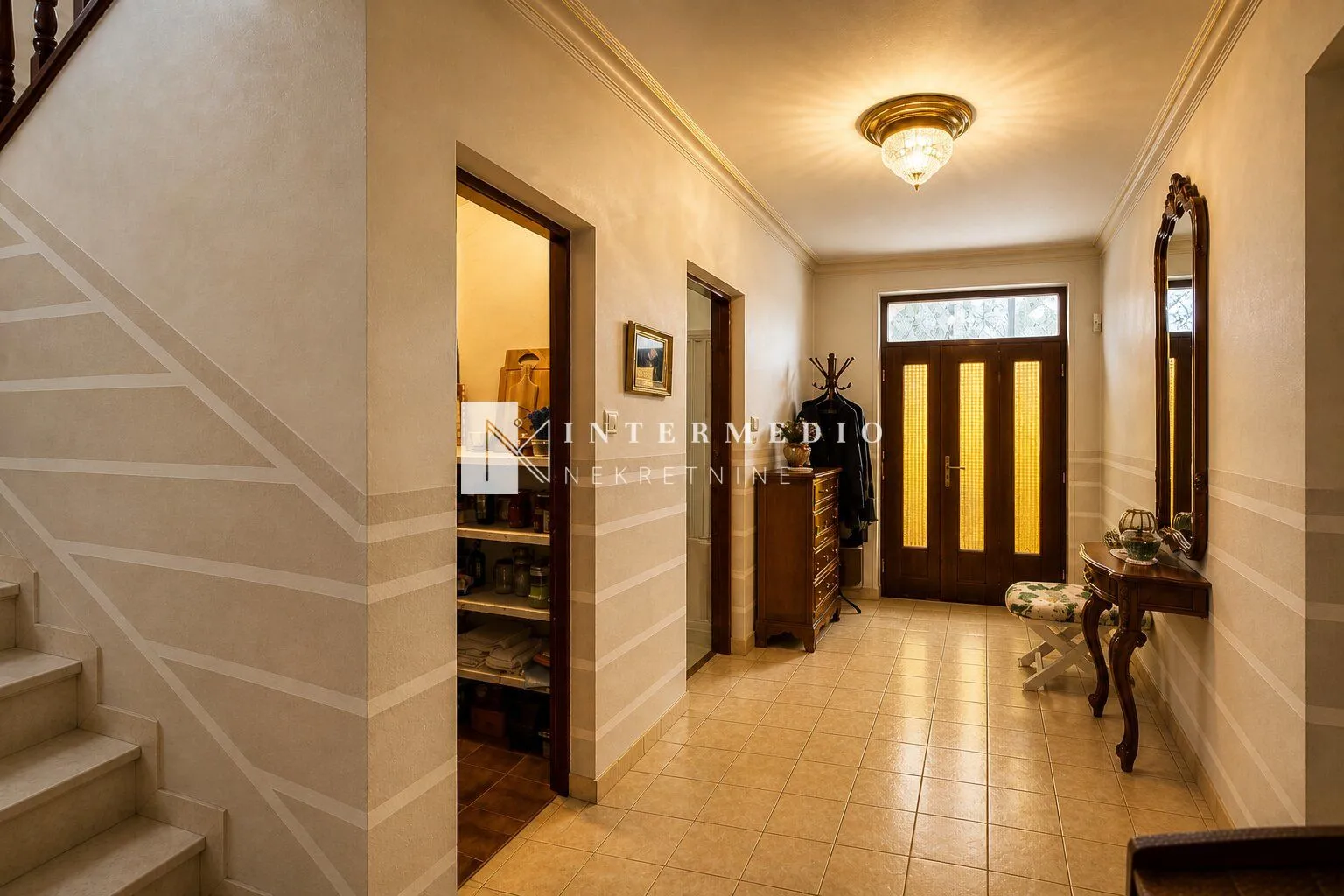 Prodaja, kuća, 191m², Igalo, Herceg Novi