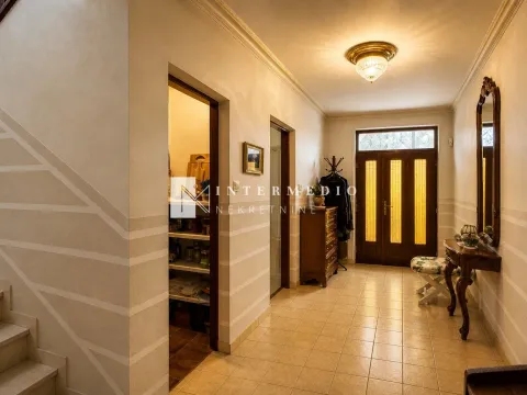 Prodaja, kuća, 191m², Igalo, Herceg Novi - image 9