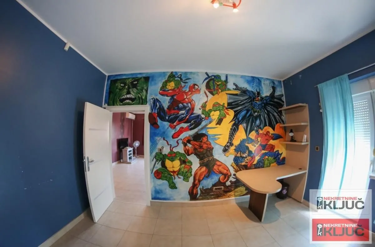 Rent, house, 1000m², Kać, Novi Sad Sve Podlokacije