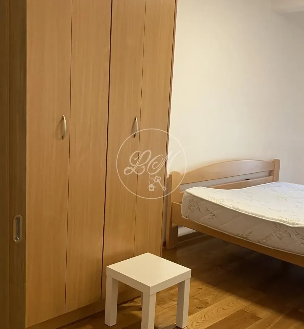 Prodaja, stan, 477m², Centar, Pančevo