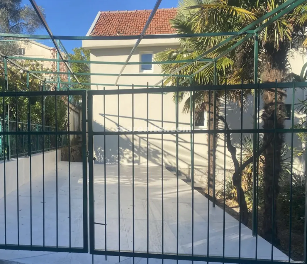 Prodaja, kuća, 105m², Krašići, Tivat