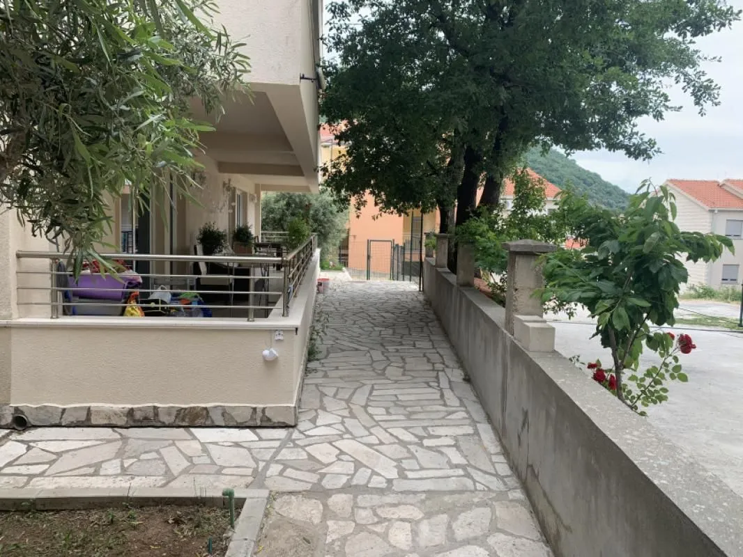 Sale, three bedroom apartment, 121m², Petrovac, Budva