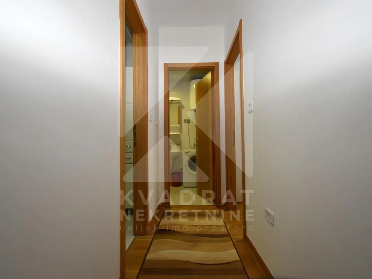 Izdavanje, dvosoban stan, 65m², City Kvart, Podgorica