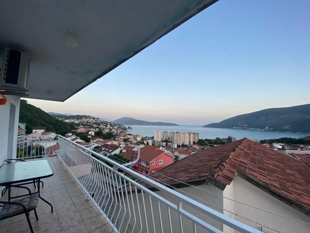 Prodaja, trosoban stan, 131m², Igalo, Herceg Novi