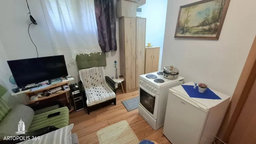 Prodaja, jednosoban stan, 17m², Zemun Novi Grad, Zemun Sve Podlokacije