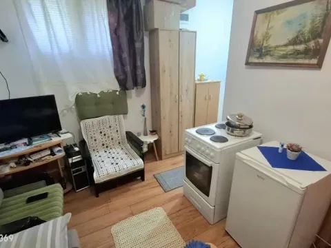 Prodaja, jednosoban stan, 17m², Zemun Novi Grad, Zemun Sve Podlokacije - image 5