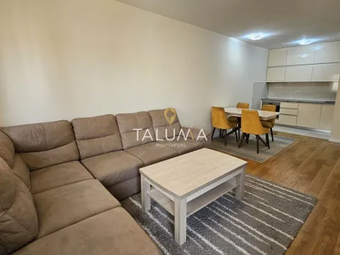 Izdavanje, dvosoban stan, 69m², City Kvart, Podgorica - image 1