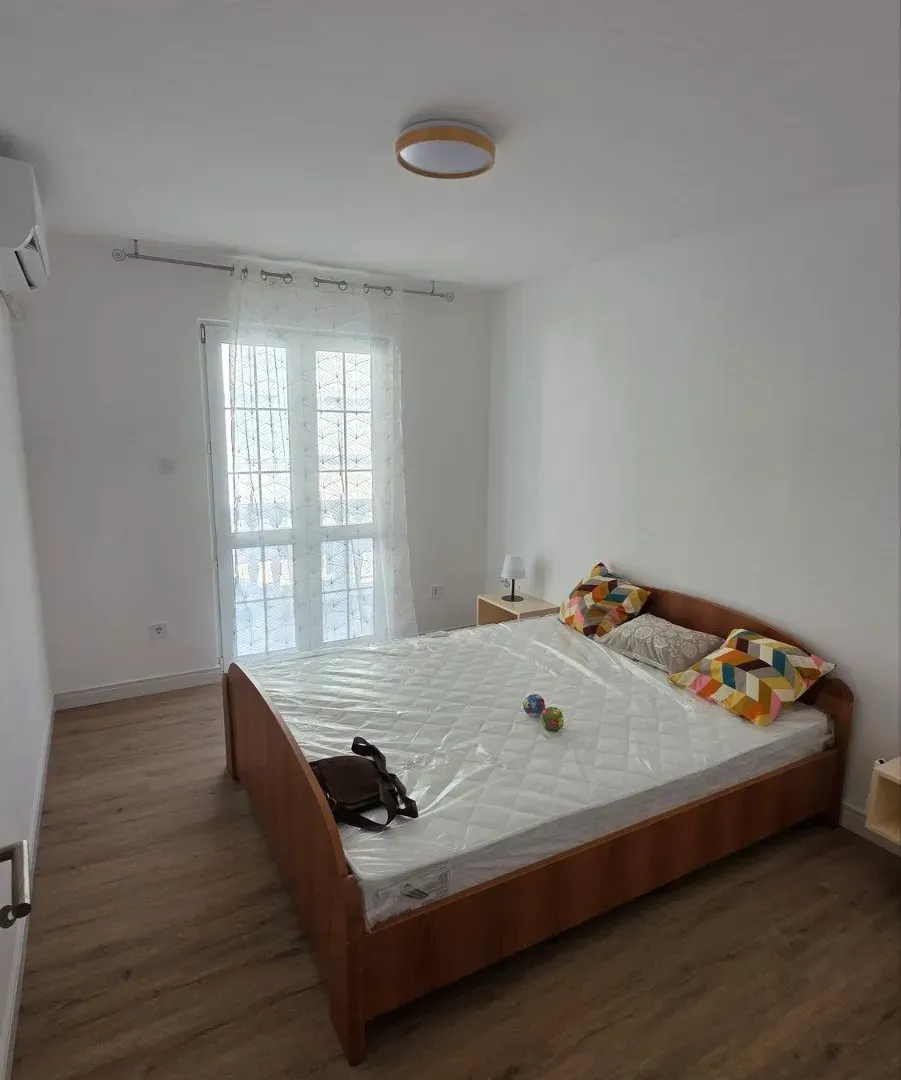 Rent, two bedroom apartment, 60m², Podkošljun, Budva