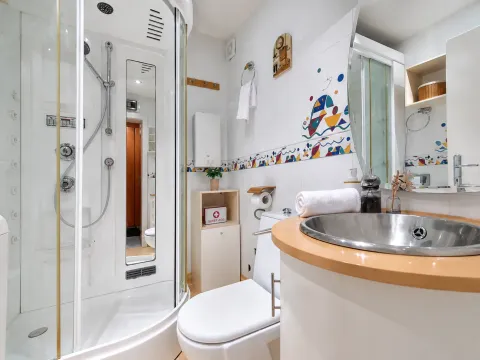 Rent, two bedroom apartment, 100m², Centar, Budva - image 13