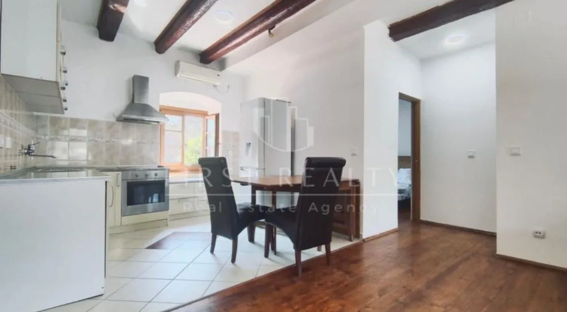 Prodaja, poslovni prostor, 250m², Kotor, Crna Gora