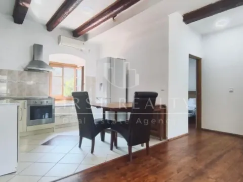 Prodaja, poslovni prostor, 250m2, Kotor Prodaja, poslovni prostor, 250m2, Kotor