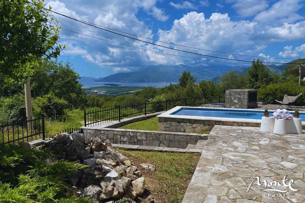 Sale, house, 270m², Kotor, Crna Gora
