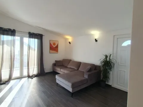 Sale, one bedroom apartment, 52m², Šušanj, Bar - image 4