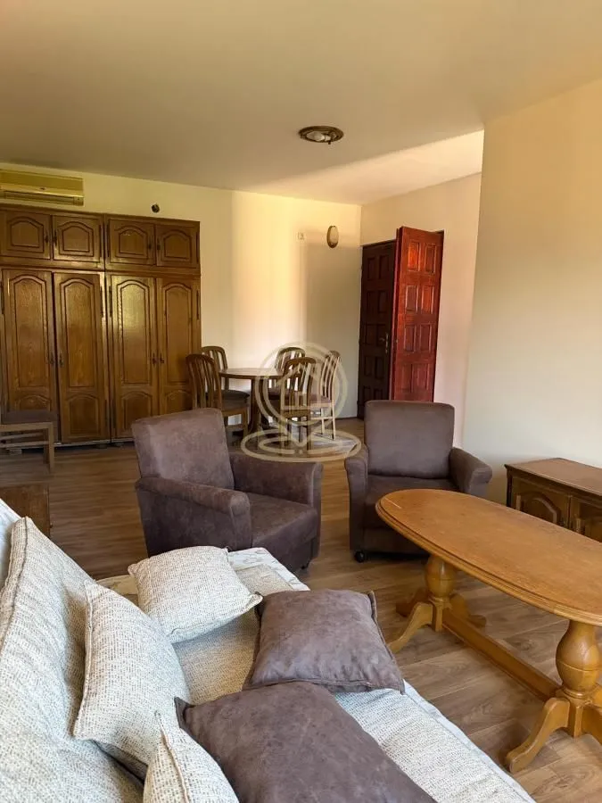 Izdavanje, dvosoban stan, 80m², Mala vaga, Kragujevac