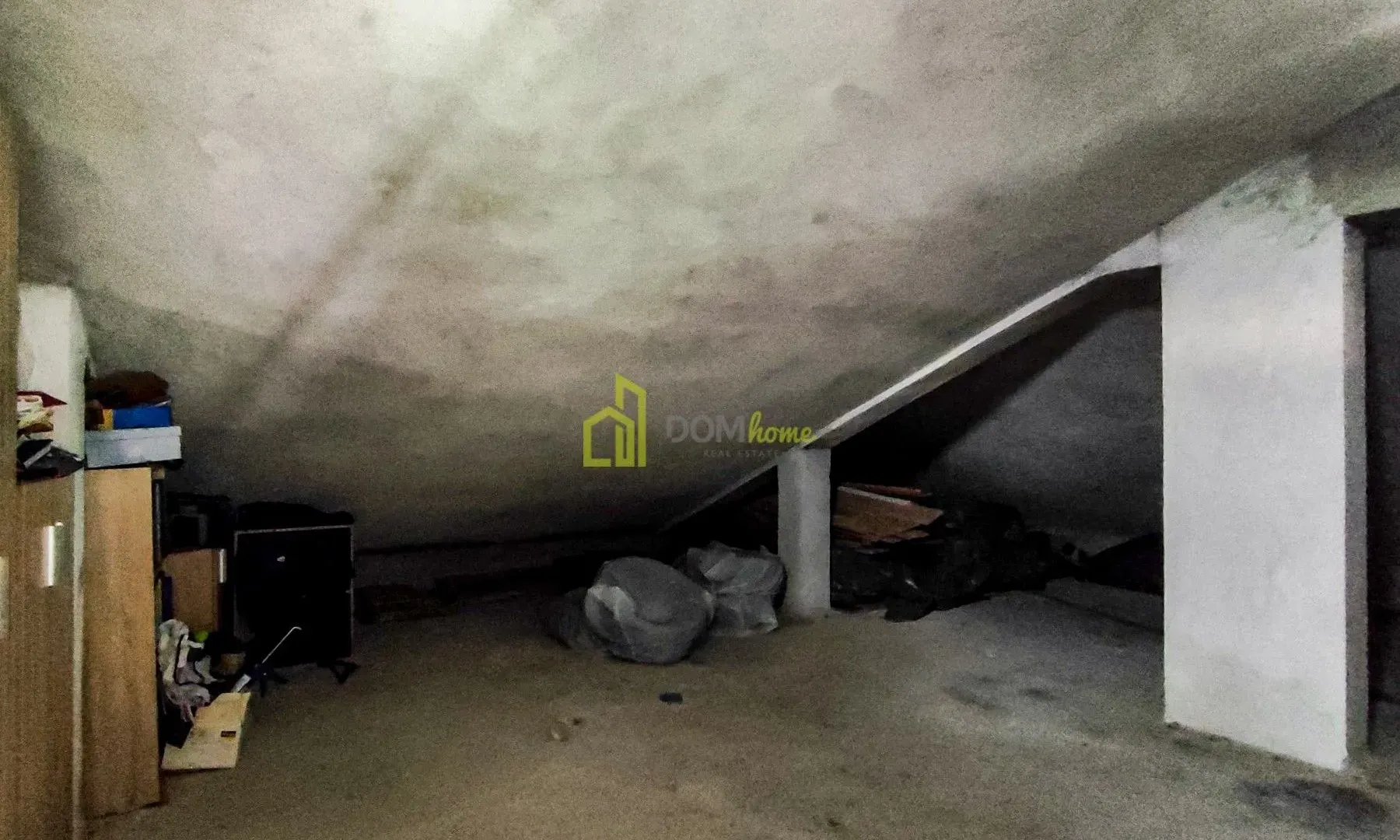 Sale, house, 340m², Tološi, Podgorica