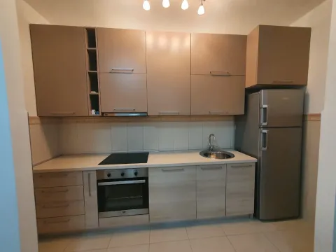 Izdavanje, dvosoban stan, 68m², City Kvart, Podgorica - image 4