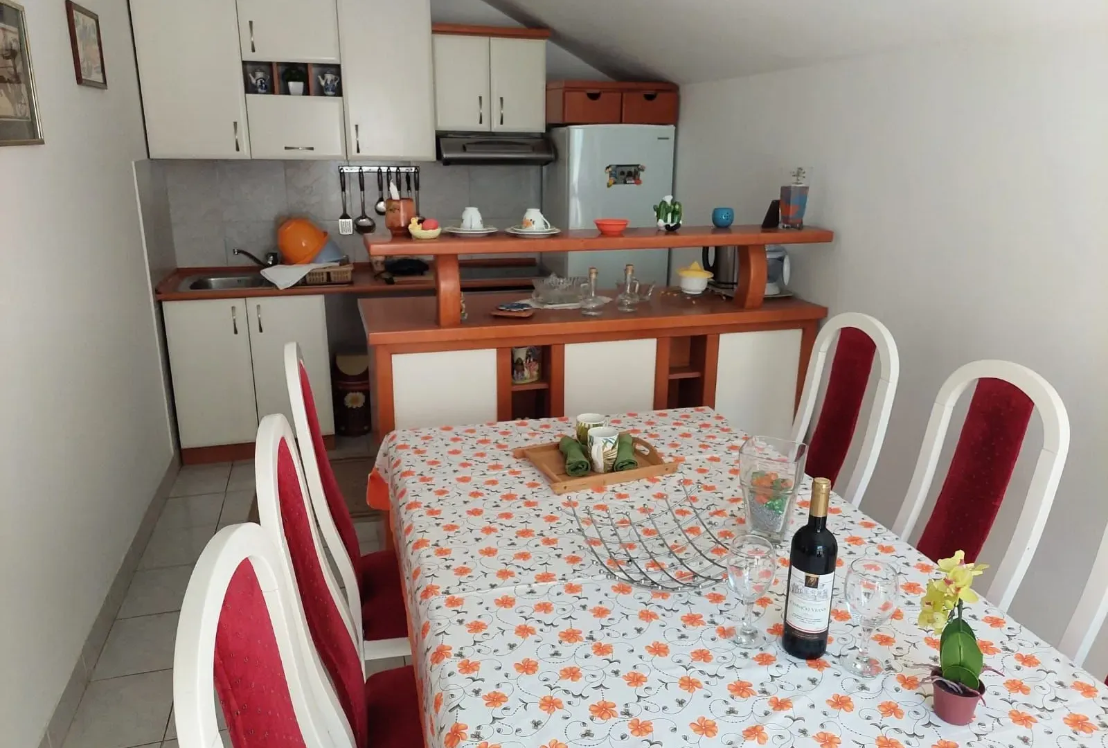 Prodaja, kuća, 287m², Podkošljun, Budva