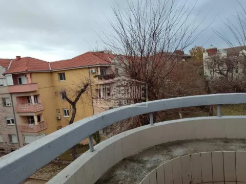 Prodaja, trosoban stan, 78m², Centar, Subotica - image 6