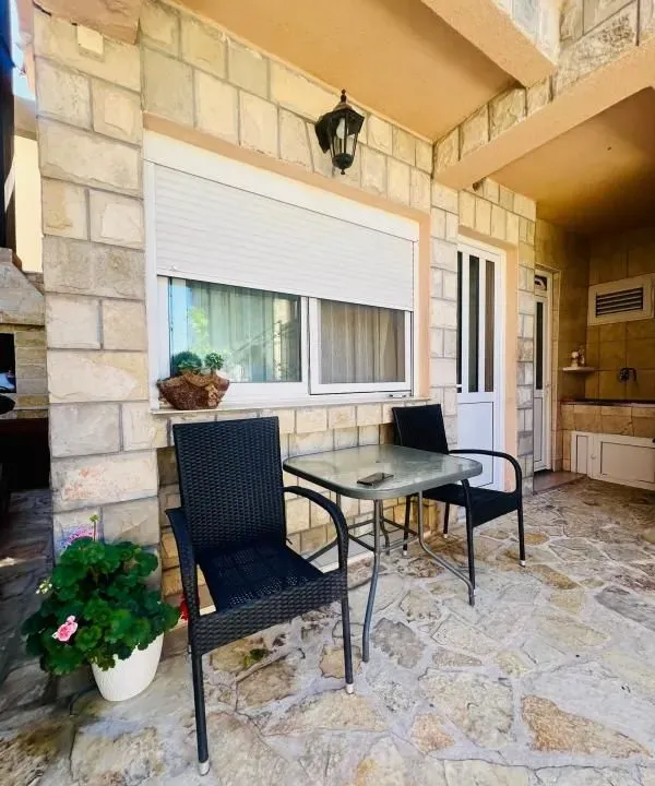 Sale, house, 300m², Bar, Crna Gora