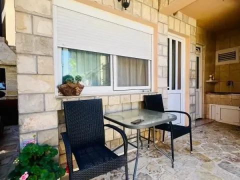 Sale, house, 300m², Bar, Crna Gora - image 1