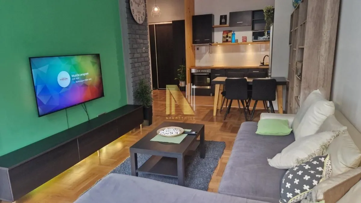 Prodaja, jednosoban stan, 47m², Rotkvarija, Novi Sad Sve Podlokacije