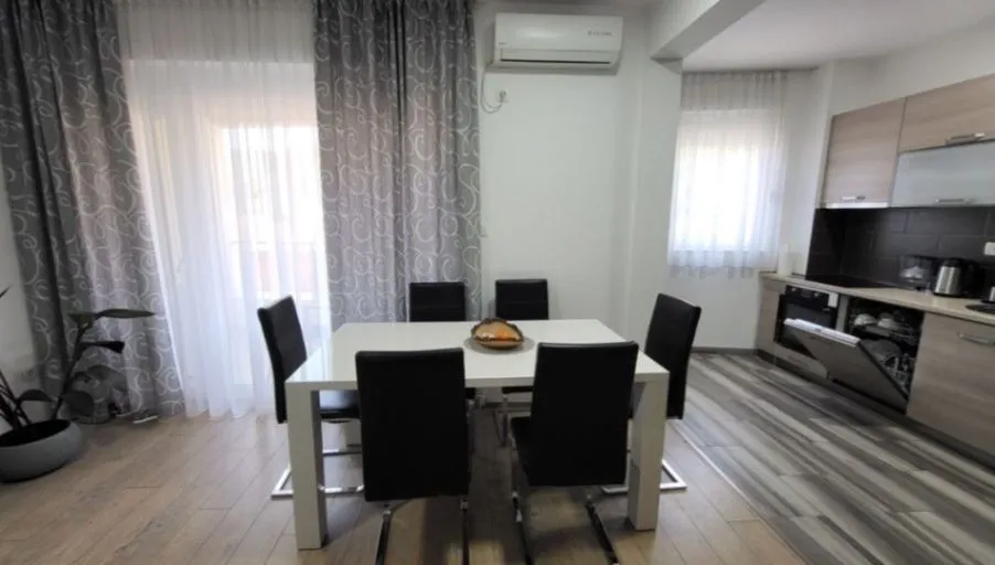 Daily-rent, two bedroom apartment, 70m², Bečići, Budva