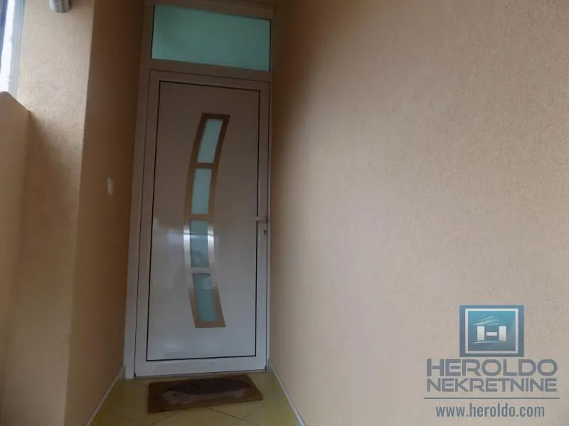 Sale, office space, 360m², Paraćin, Srbija