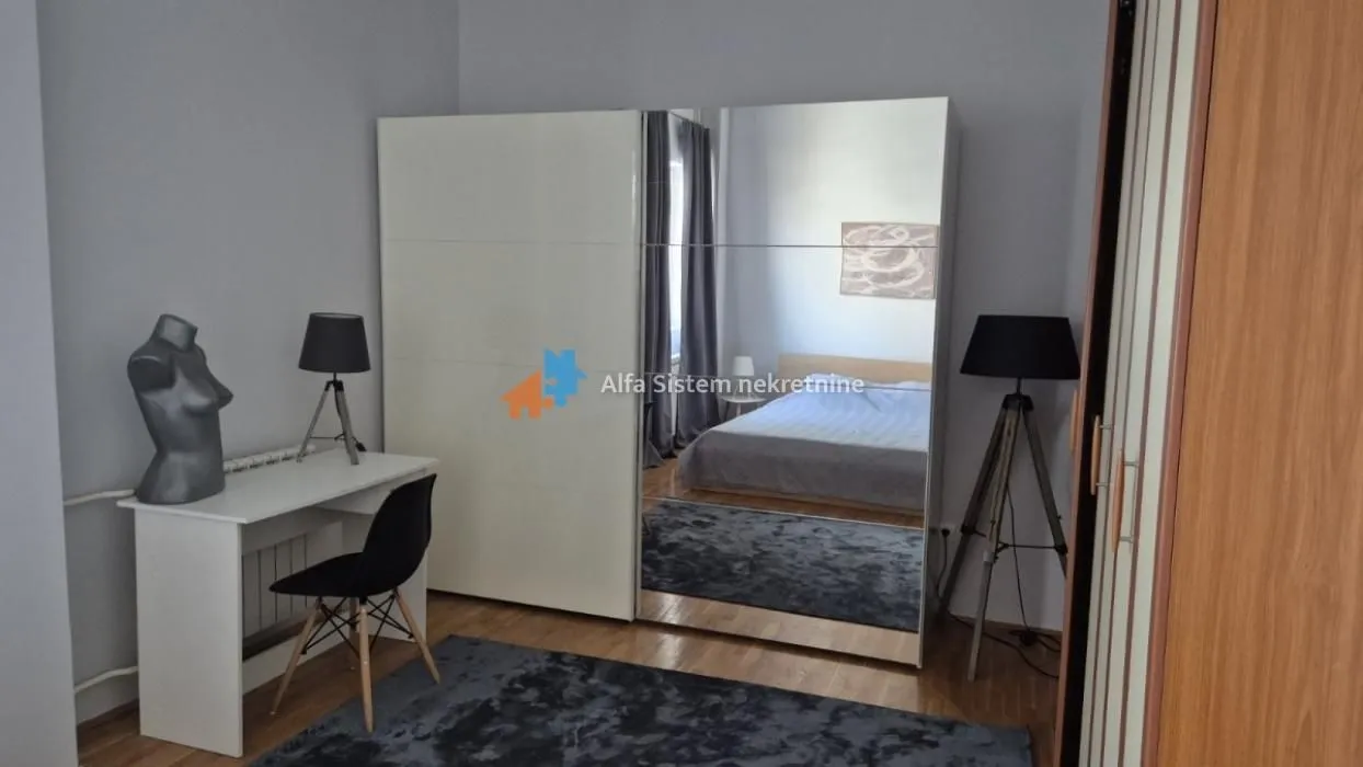 Izdavanje, dvosoban stan, 70m², Fon (Fon - Bilećka), Voždovac Sve Podlokacije