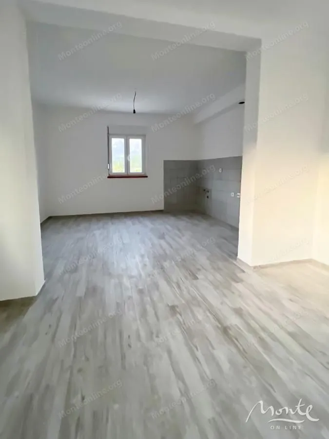 Sale, two bedroom apartment, 177m², Šušanj, Bar