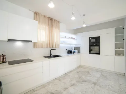 Prodaja, kuća, 405m², Strp, Kotor - image 15