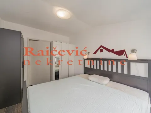 Sale, three bedroom apartment, 82m², Kalenić Pijaca, Vračar Sve Podlokacije - image 13