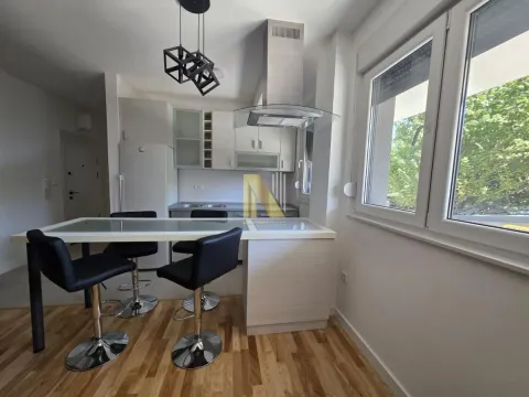 Sale, one bedroom apartment, 41m², Telep, Novi Sad Sve Podlokacije - image 4