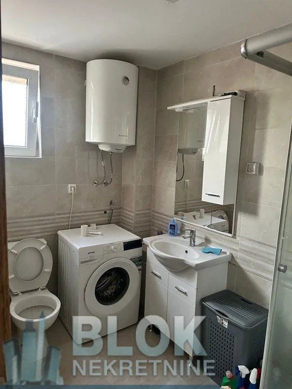 Izdavanje, jednosoban stan, 45m², Zagorič, Podgorica