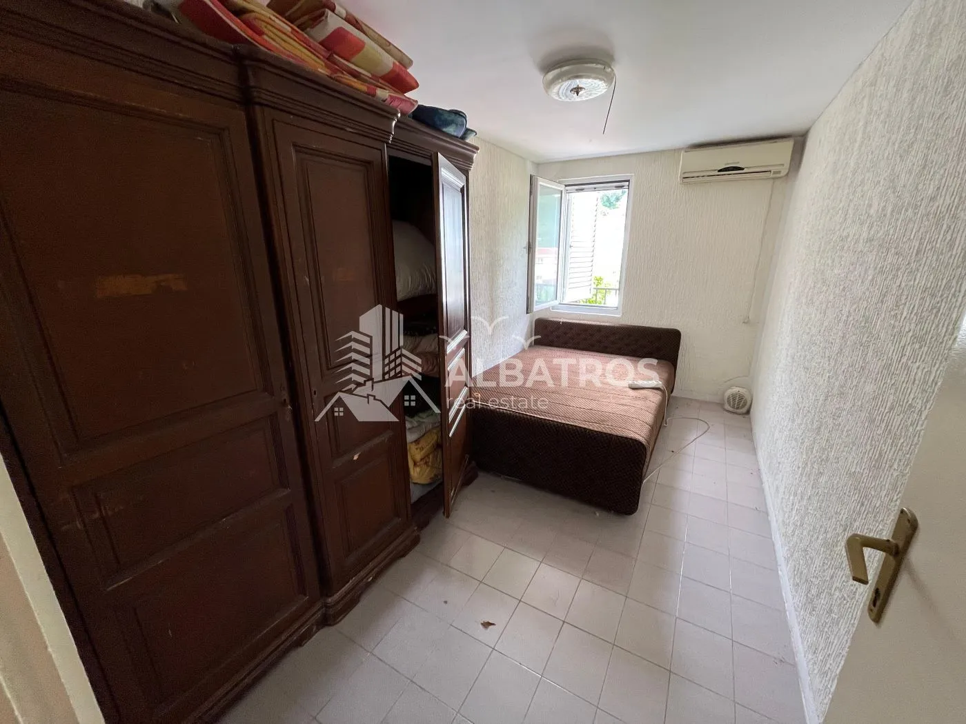 Prodaja, jednosoban stan, 44m², Haj-Nehaj, Bar