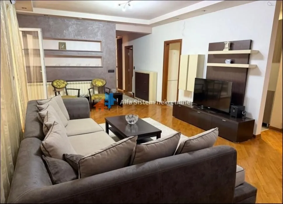 Izdavanje, stan, 170m², Savski Venac, Beograd