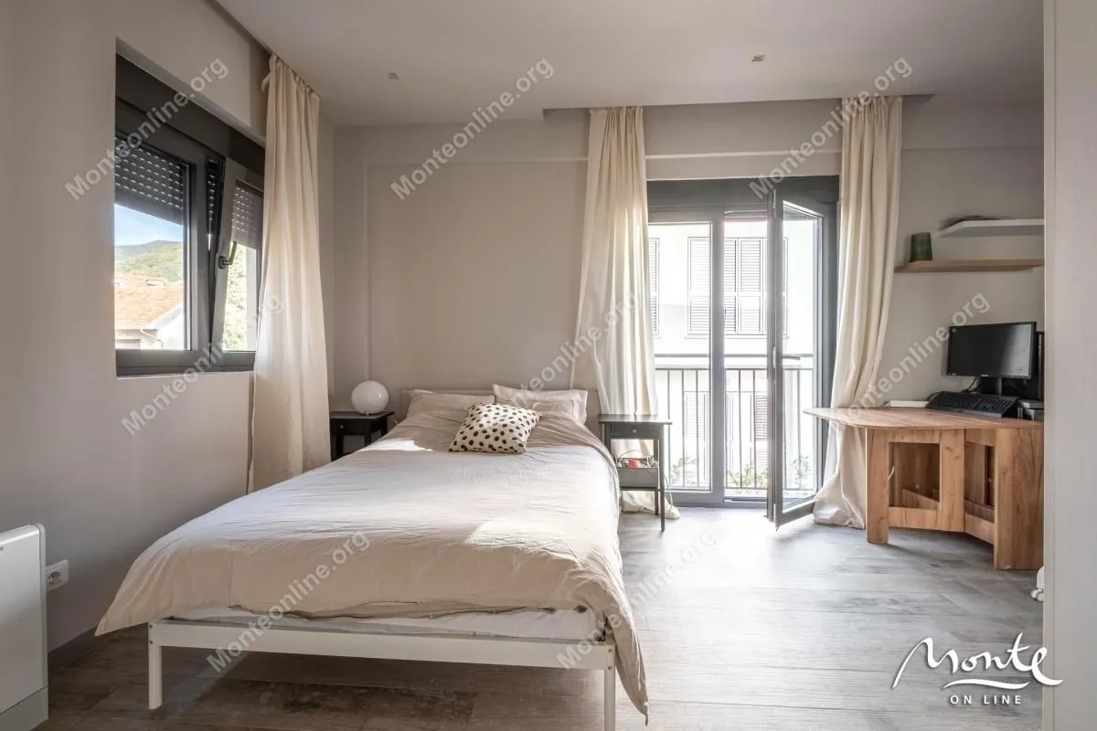 Sale, studio apartment, 24m², Tivat, Crna Gora