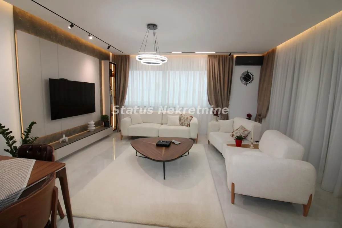 Izdavanje, stan, 200m², Telep, Novi Sad Sve Podlokacije