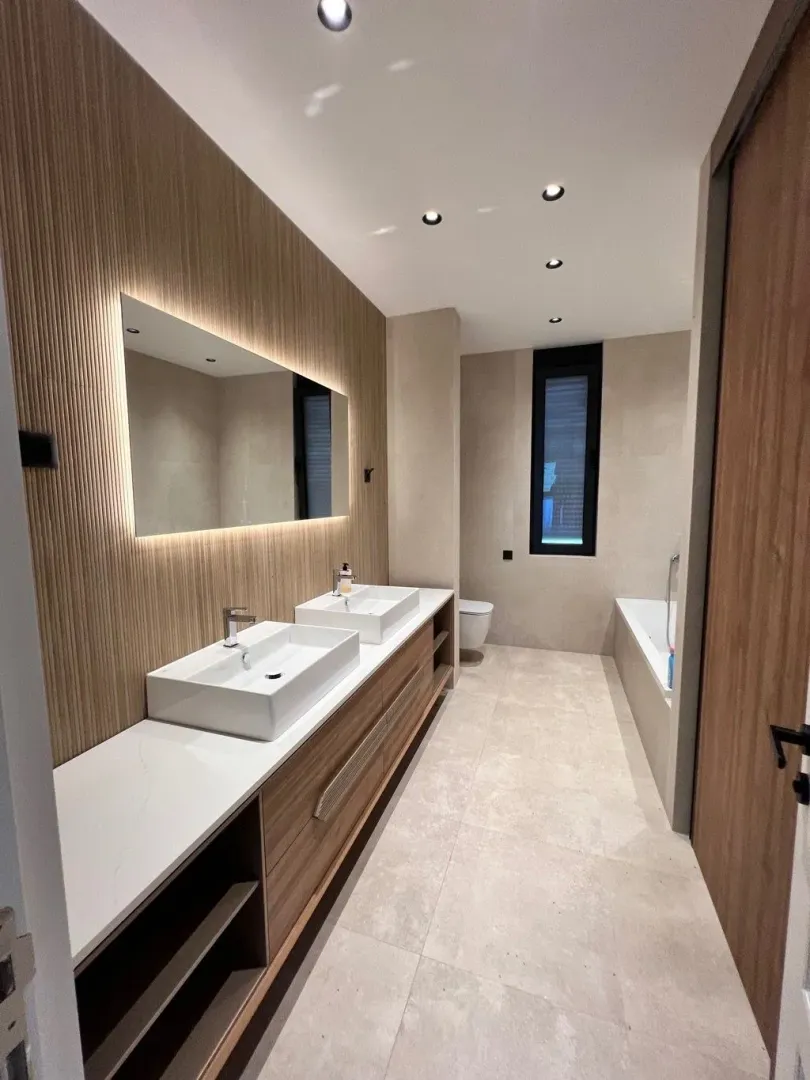 Izdavanje, kuća, 230m², Gornja Gorica, Podgorica