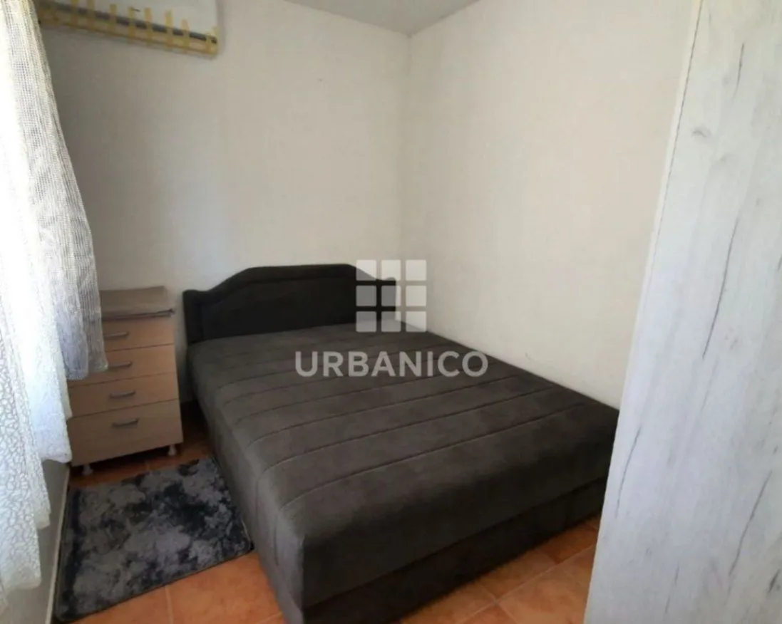 Izdavanje, dvosoban stan, 70m², Podmaine, Budva