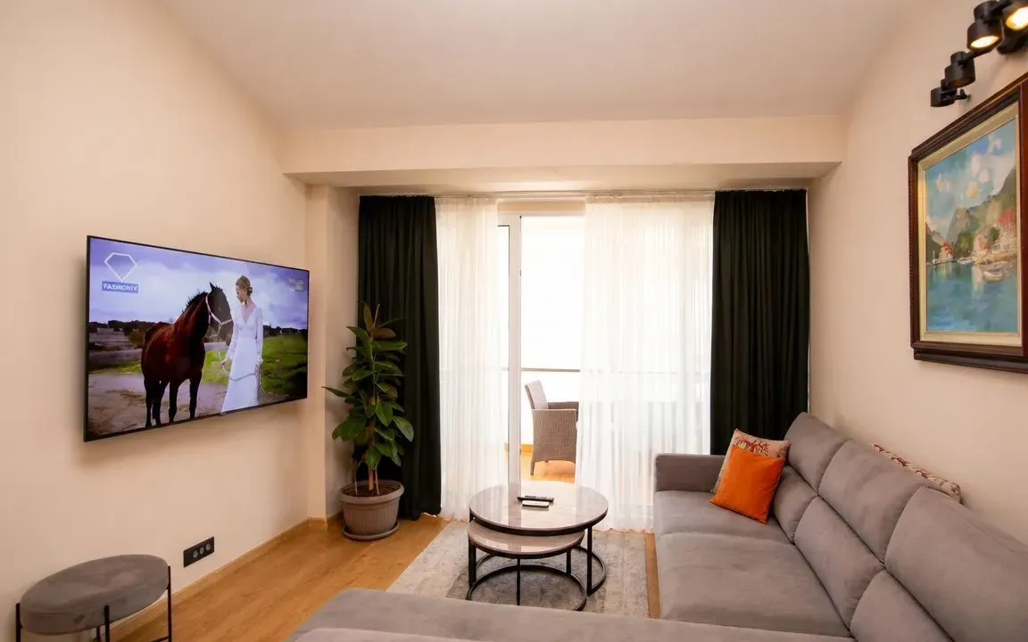 Prodaja, dvosoban stan, 110m², Budva, Crna Gora