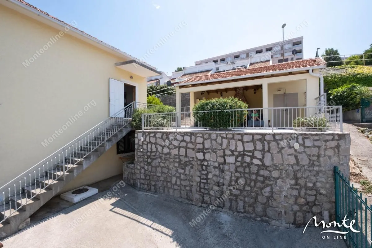 Prodaja, kuća, 147m², Krašići, Tivat