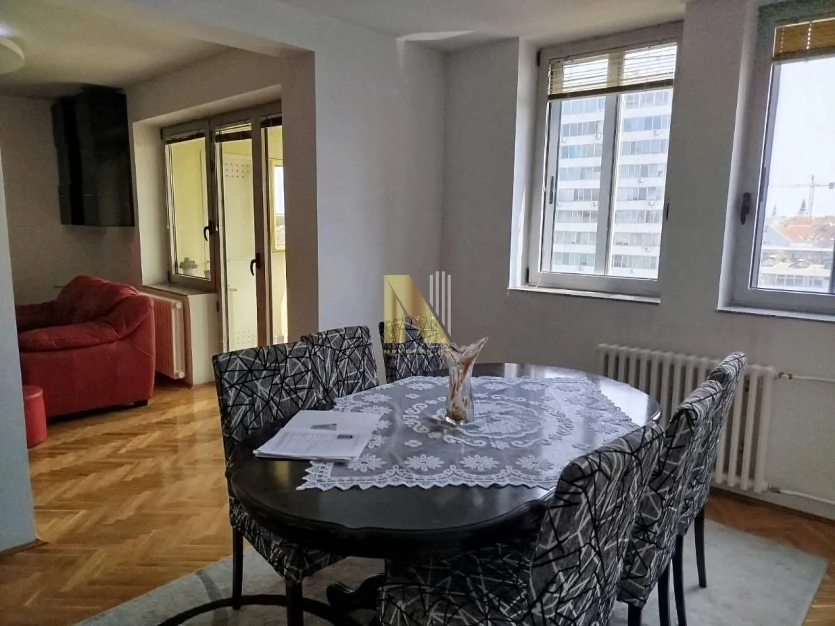 Prodaja, trosoban stan, 101m², Bulevar Oslobodjenja, Novi Sad Sve Podlokacije